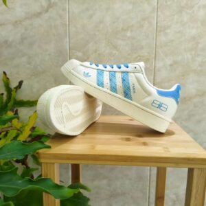 popular shell toe shoes