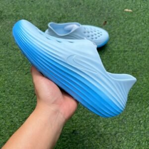 nike clogs with holes